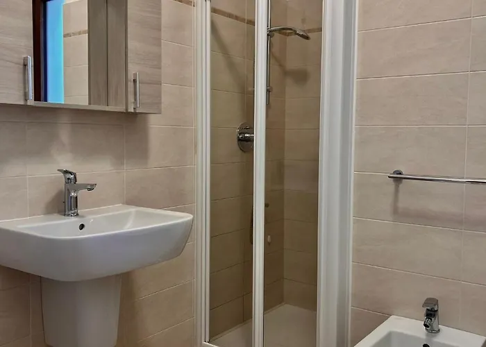 Tra Cielo E Bosco شقة فيربانيا